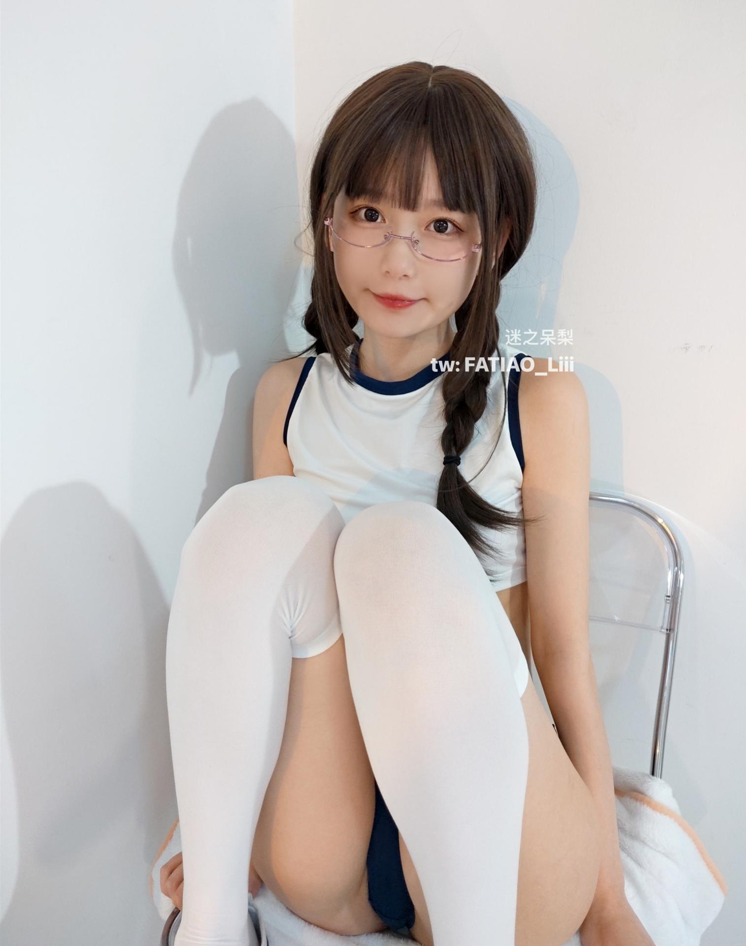 迷之呆梨 NO.009 fantia 2021年10月合集-【20211024】優等生の体育の時間[20P]插图1