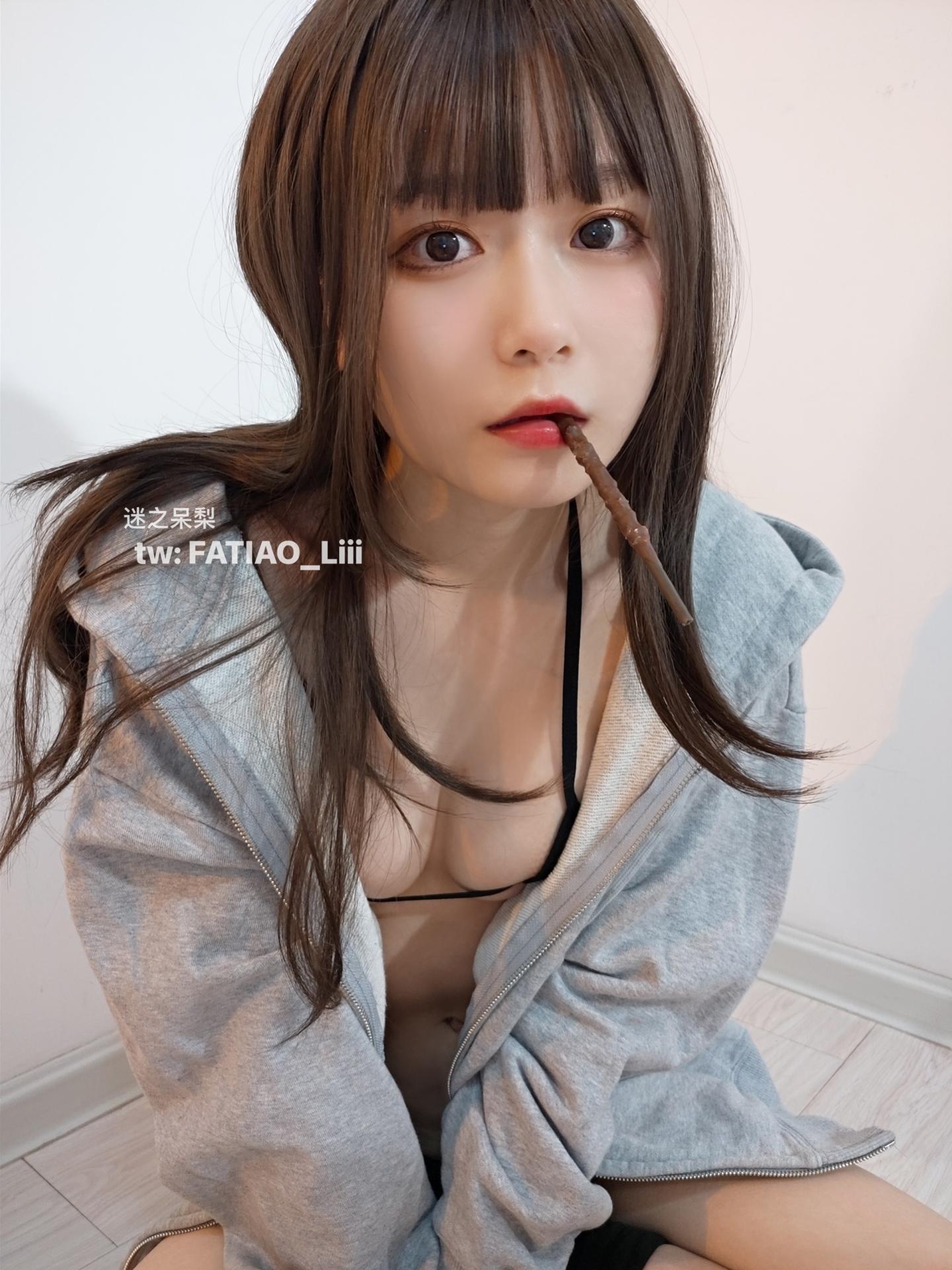 迷之呆梨 NO.010 fantia 2021年11月合集-【20211130】ポッキーが欲しいですか？[23P]插图