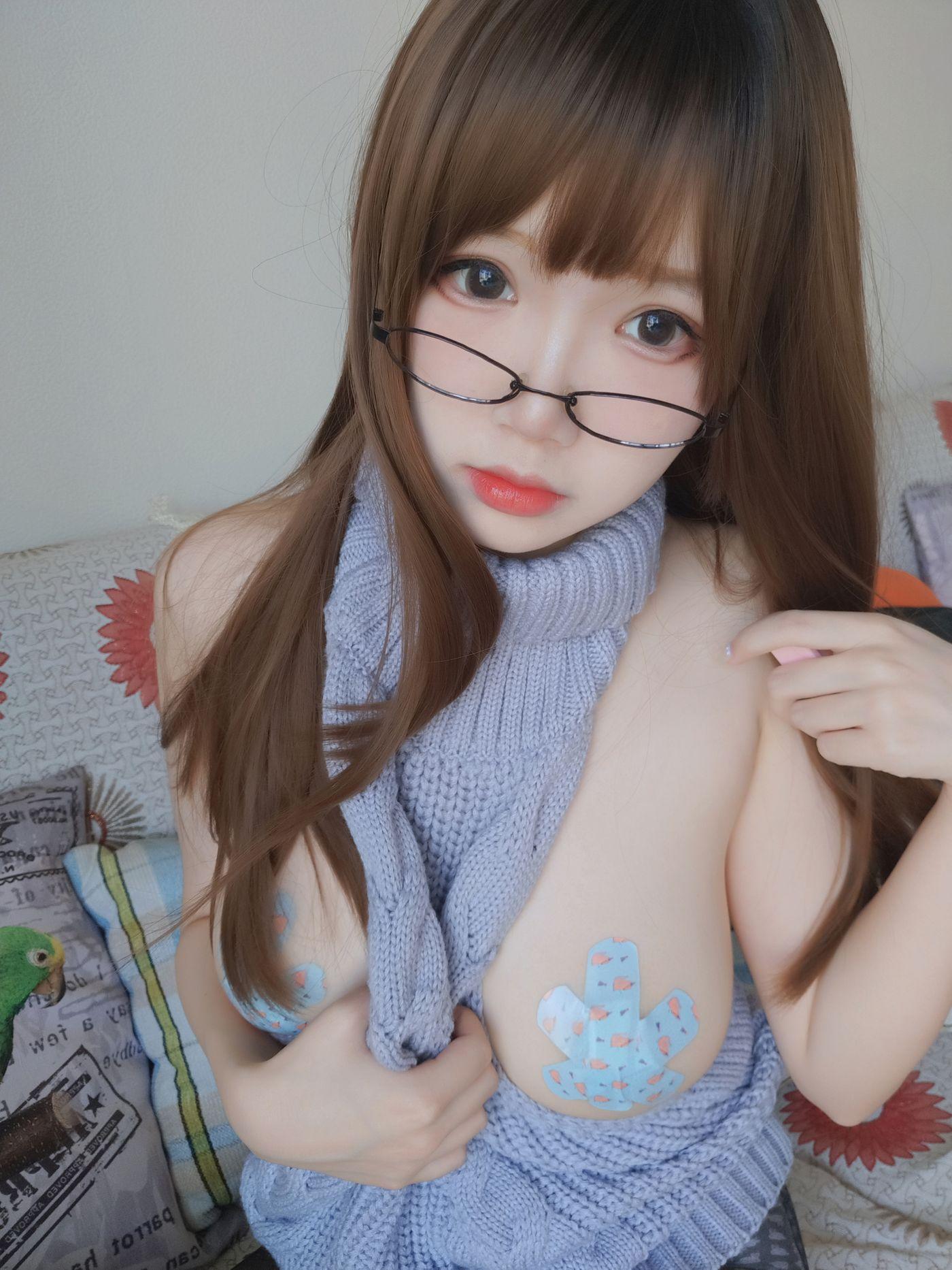 雪晴Astra NO.021 黑丝漏背毛衣[155P]插图9
