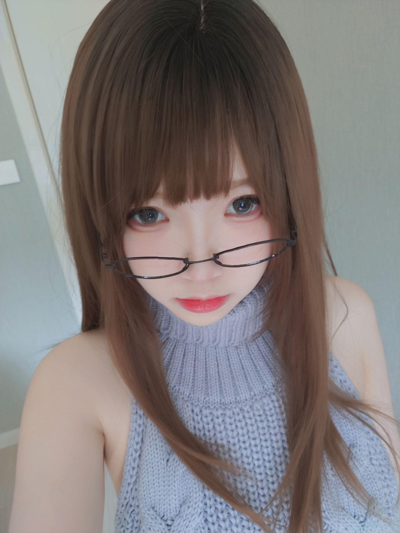 雪晴Astra NO.021 黑丝漏背毛衣[155P]插图7