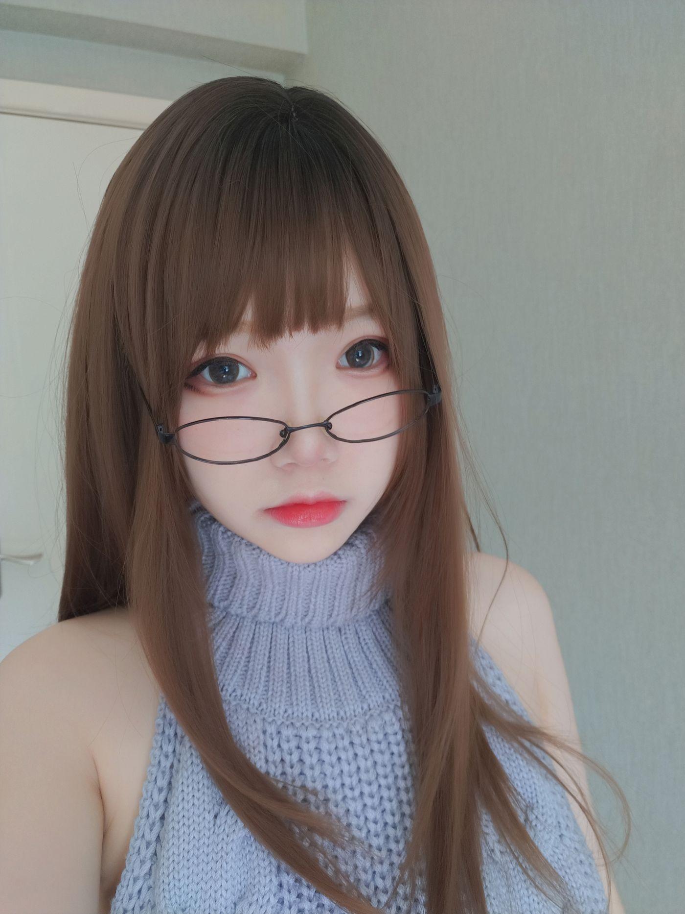 雪晴Astra NO.021 黑丝漏背毛衣[155P]插图8