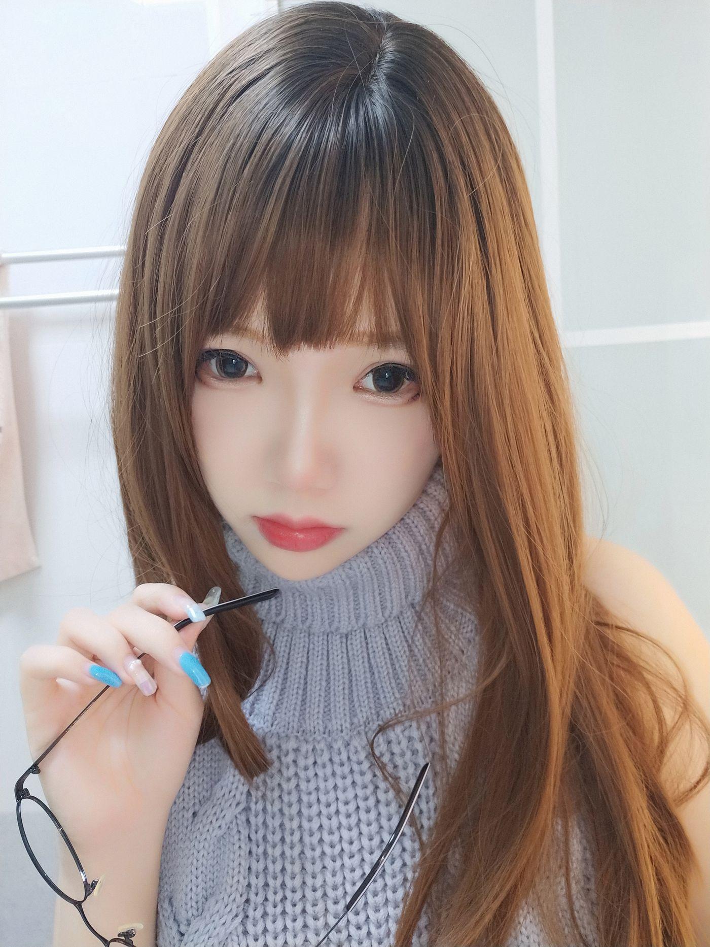 雪晴Astra NO.021 黑丝漏背毛衣[155P]插图5