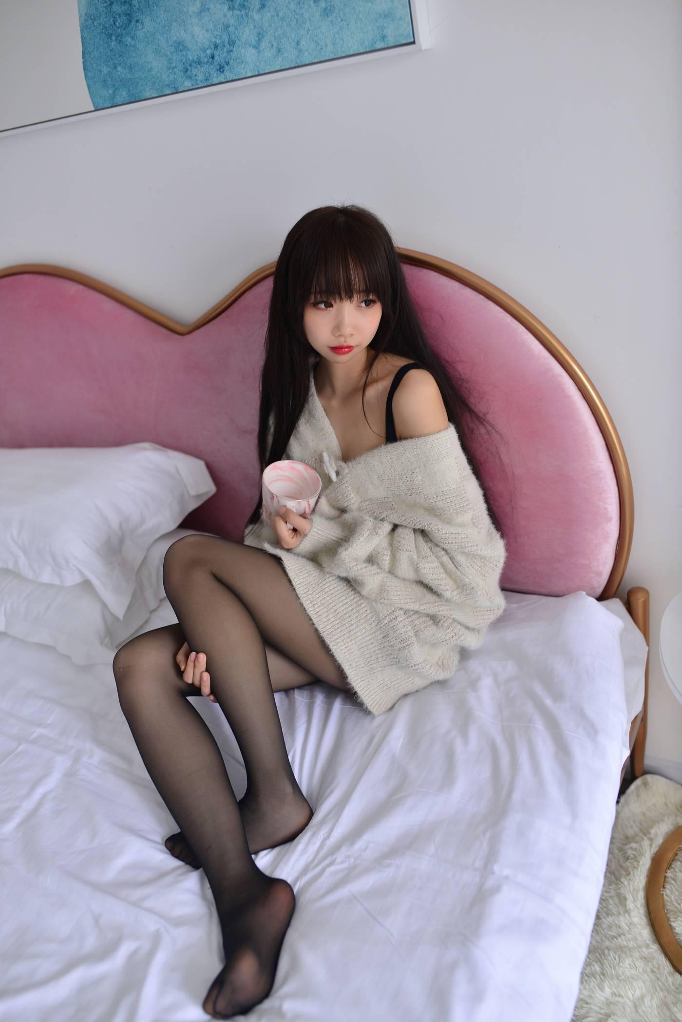 雪琪SAMA – NO.03 毛衣少女 -图片[31P]插图3
