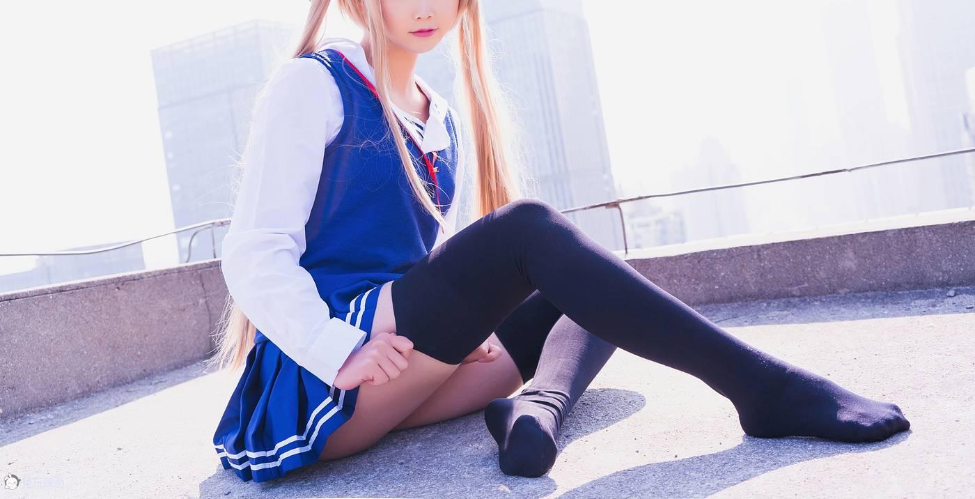 面饼仙儿 – NO.21 双马尾COS [41P]插图2