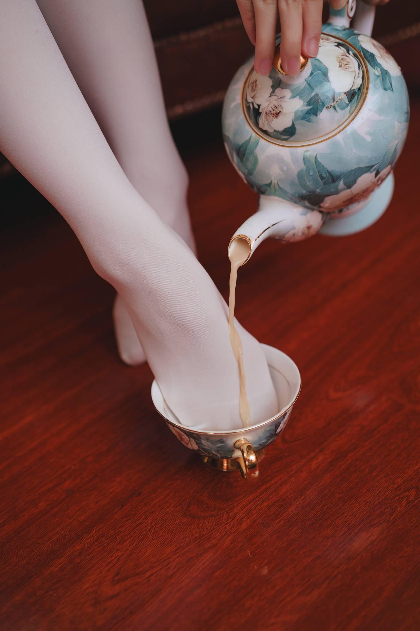 面饼仙儿 – NO.107 丝袜奶茶 [41P]插图4