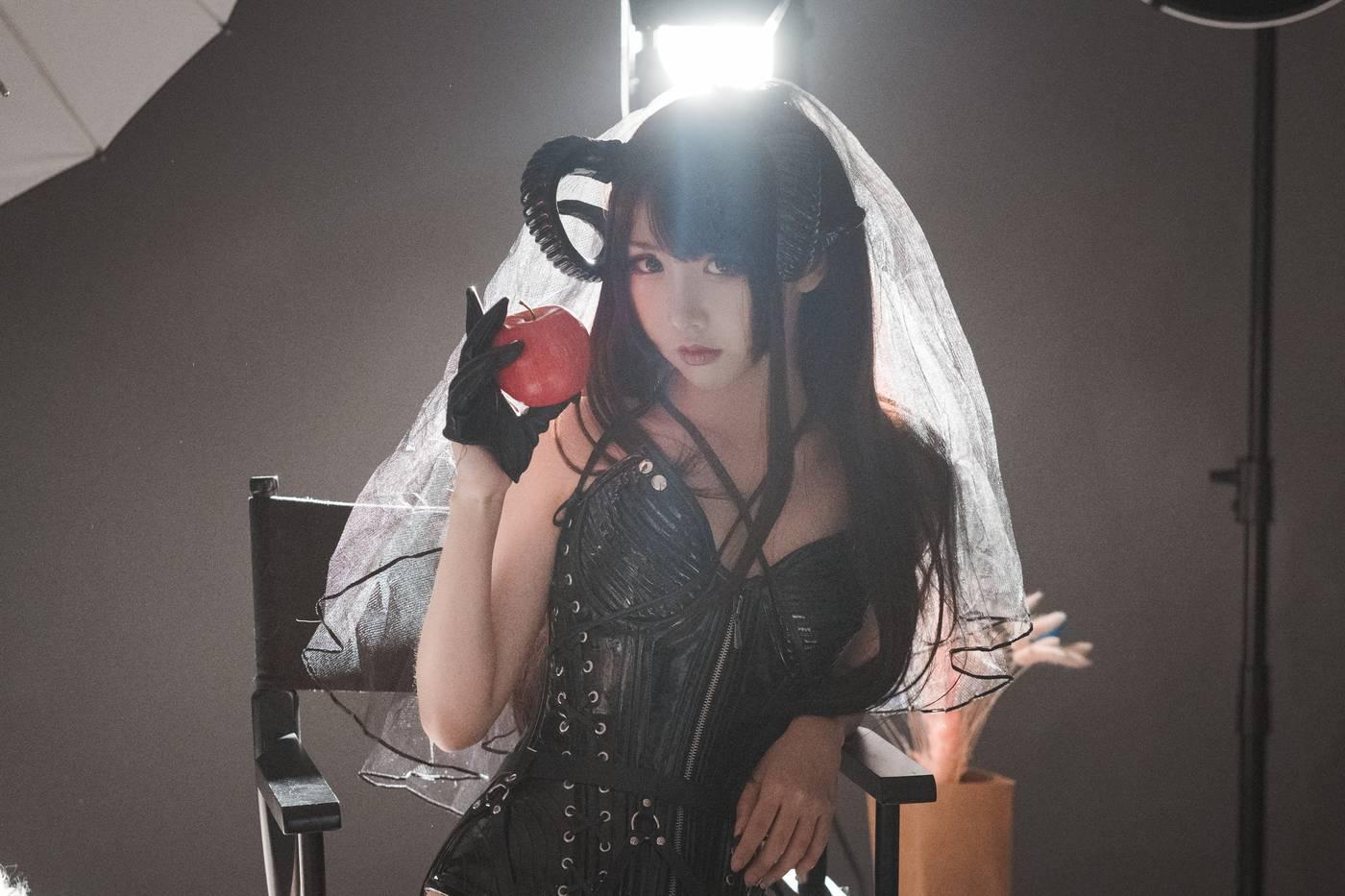 面饼仙儿 – NO.97 束腰魅魔 [28P]插图6