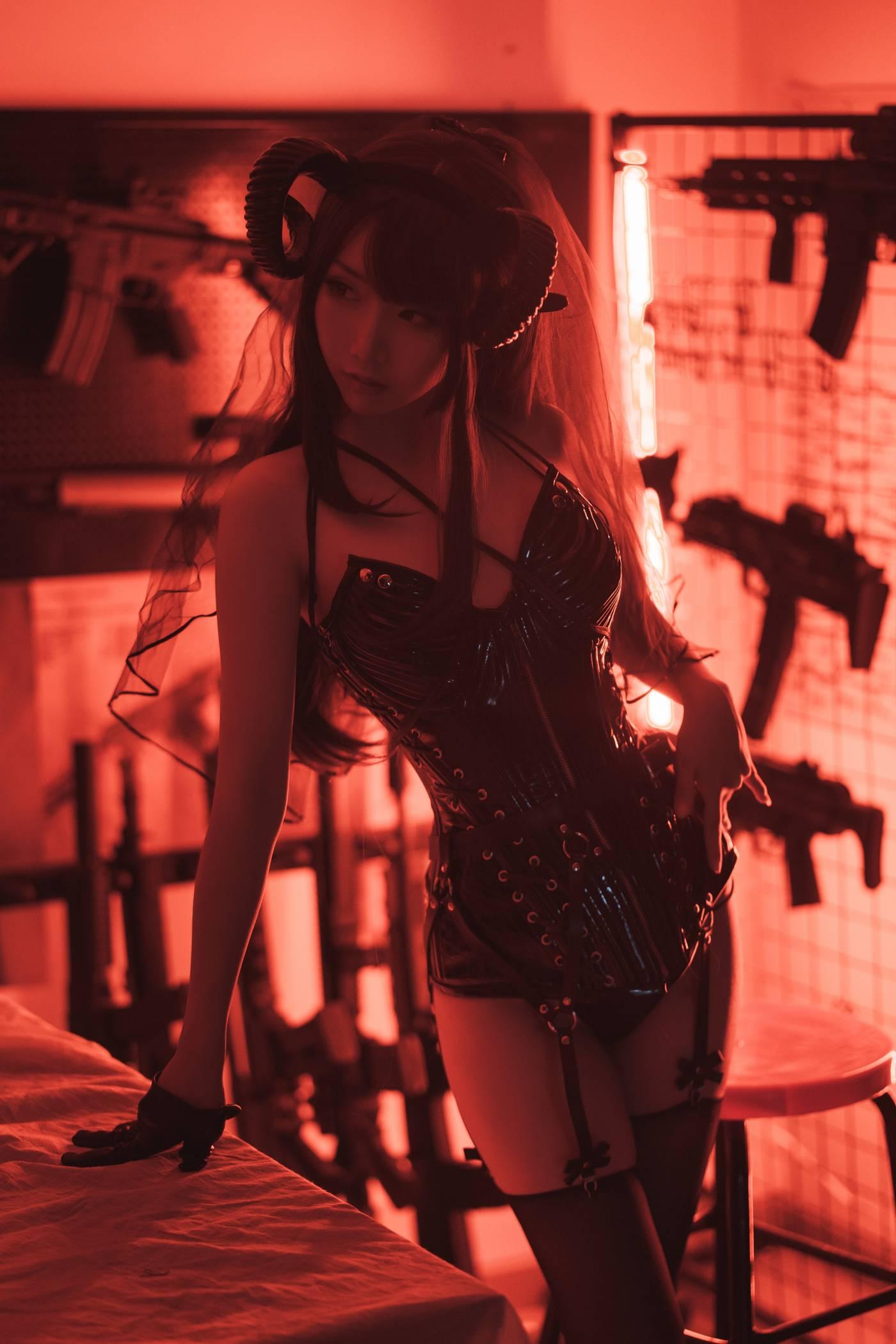 面饼仙儿 – NO.97 束腰魅魔 [28P]插图4