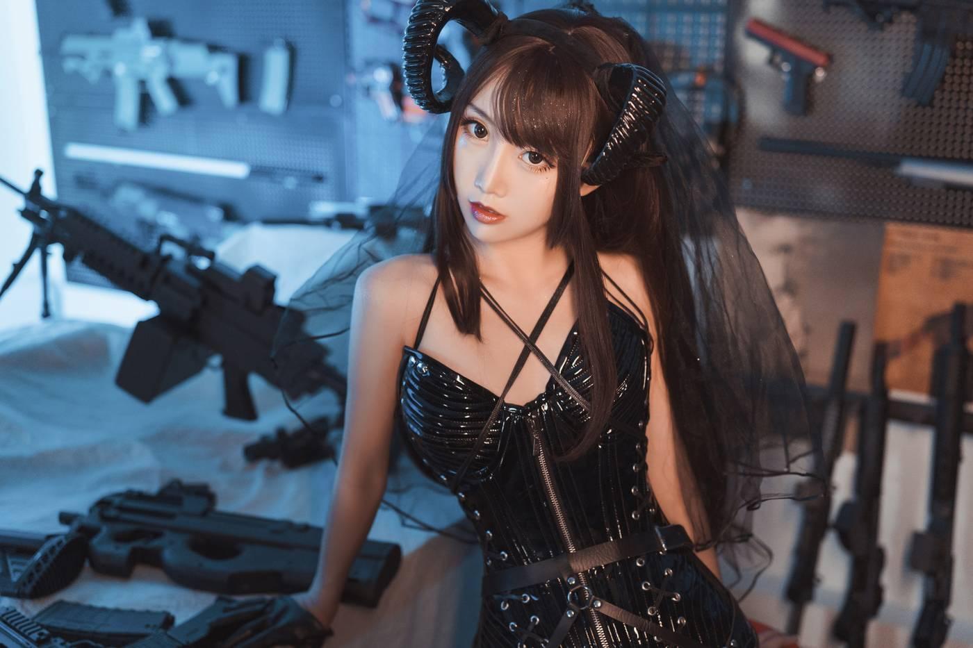 面饼仙儿 – NO.97 束腰魅魔 [28P]插图6