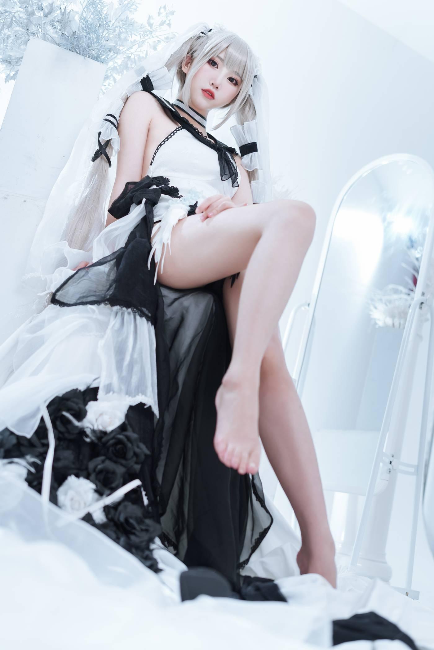 面饼仙儿 – NO.110 可畏婚纱 [25P]插图