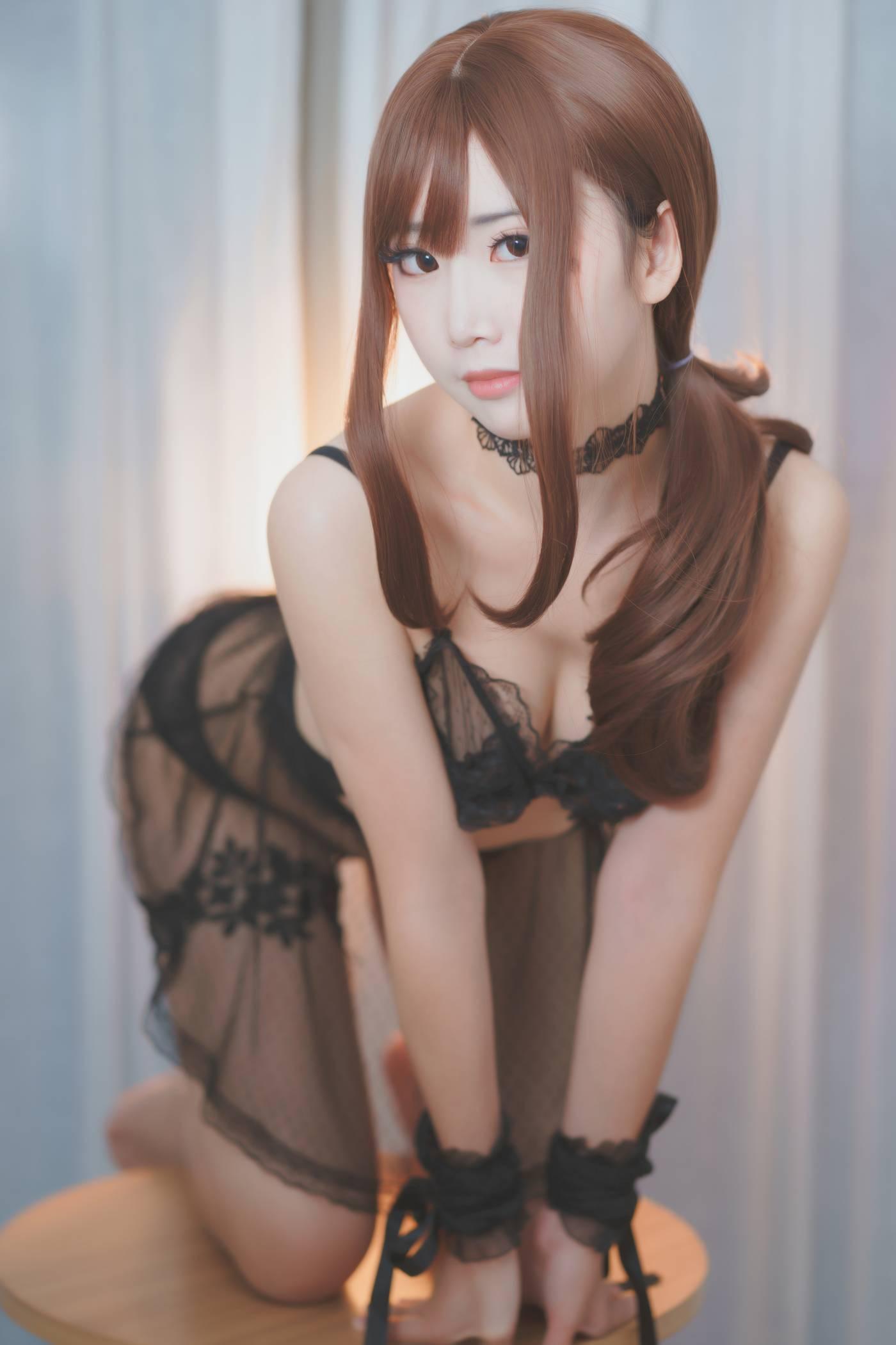 面饼仙儿 – NO.50 黑纱私房 [18P]插图7
