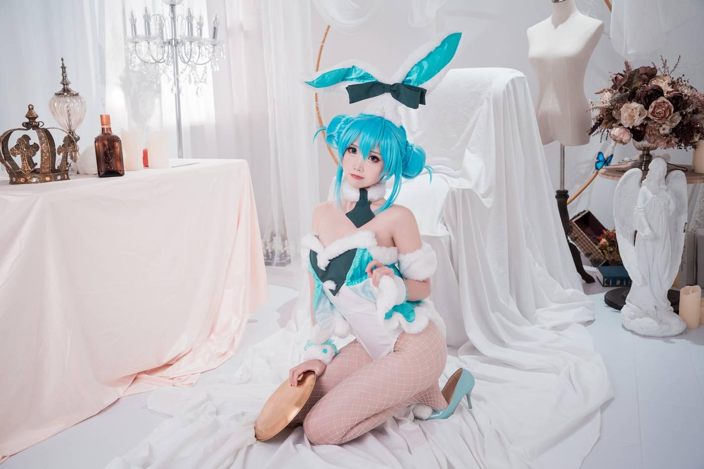 面饼仙儿 – NO.88 初音兔女郎 [17P]插图