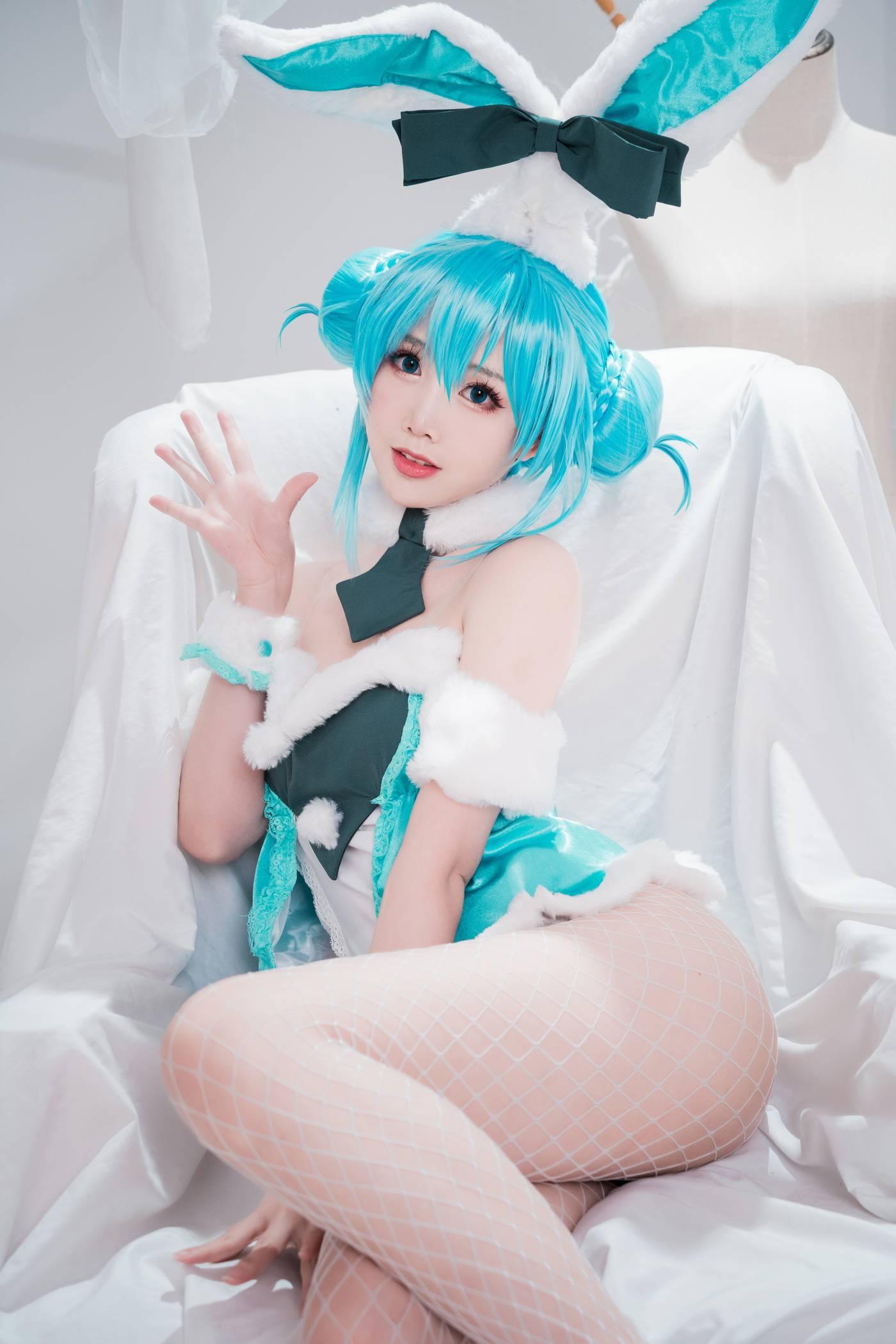 面饼仙儿 – NO.88 初音兔女郎 [17P]插图2