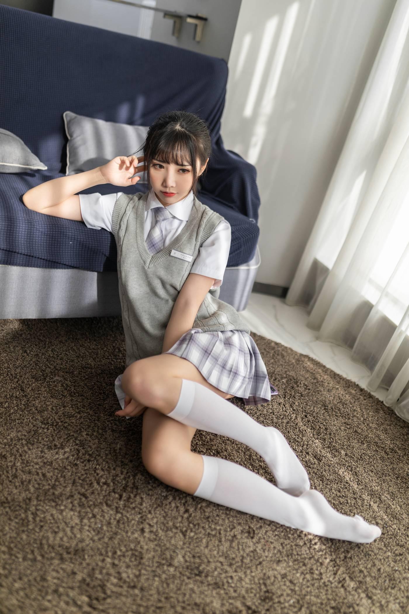 面饼仙儿 – NO.74 制服少女 [40P]插图