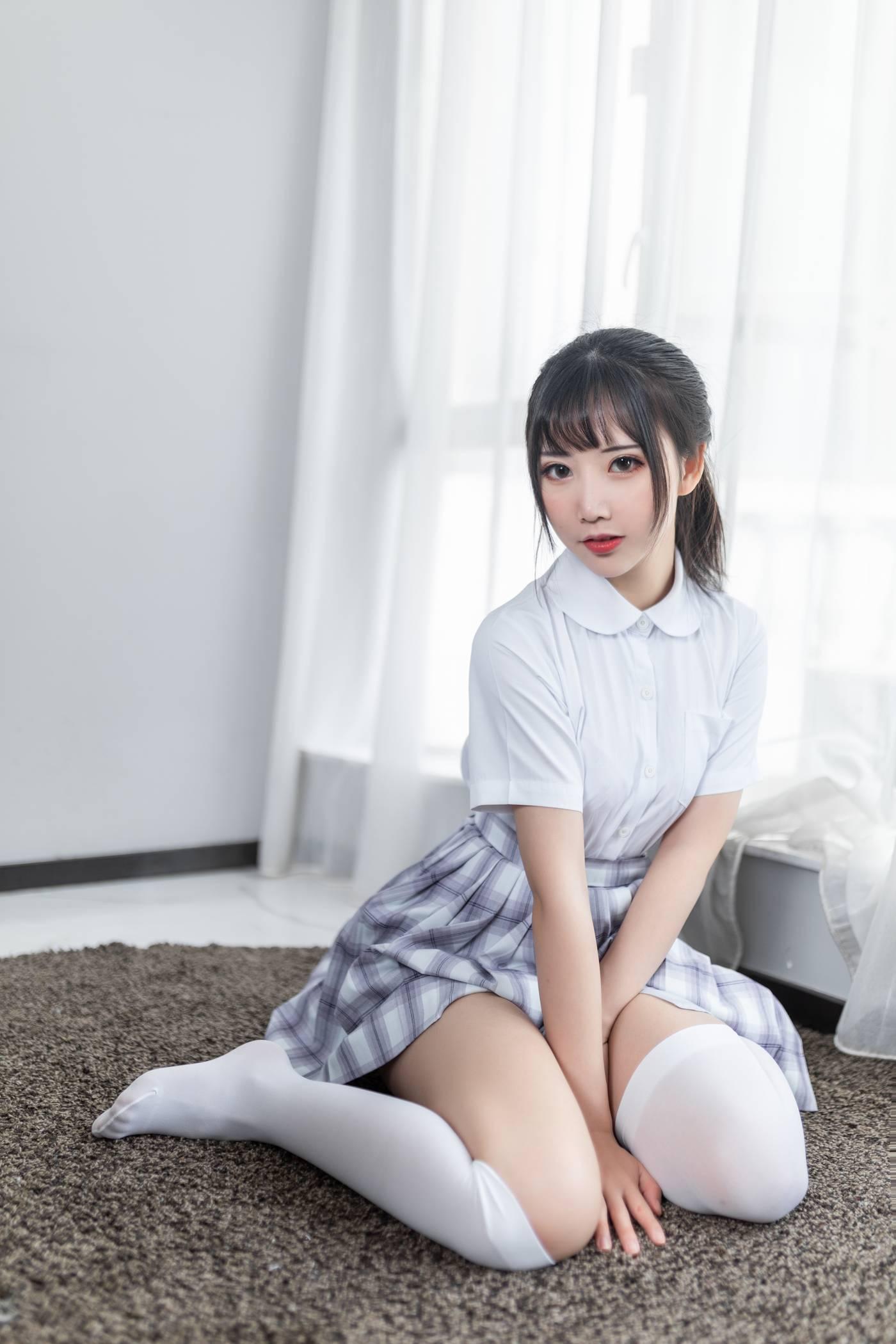 面饼仙儿 – NO.74 制服少女 [40P]插图1
