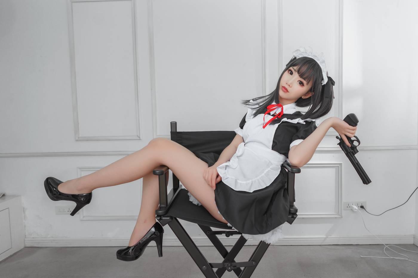 面饼仙儿 – NO.67 左轮女仆 [15P]插图7