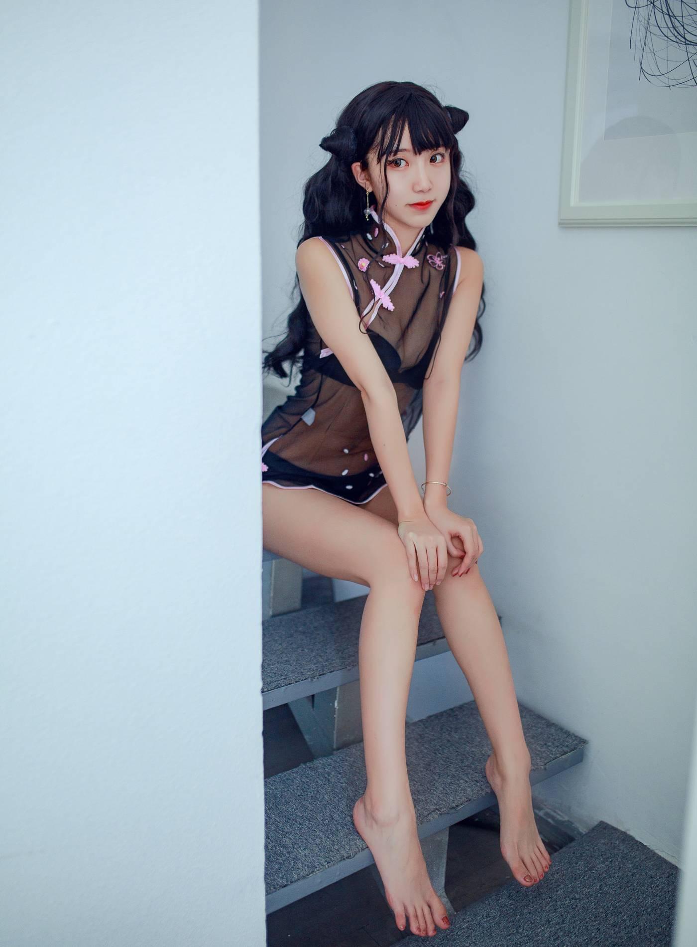 黑川 NO.15 小恶魔旗袍 [18P]插图1