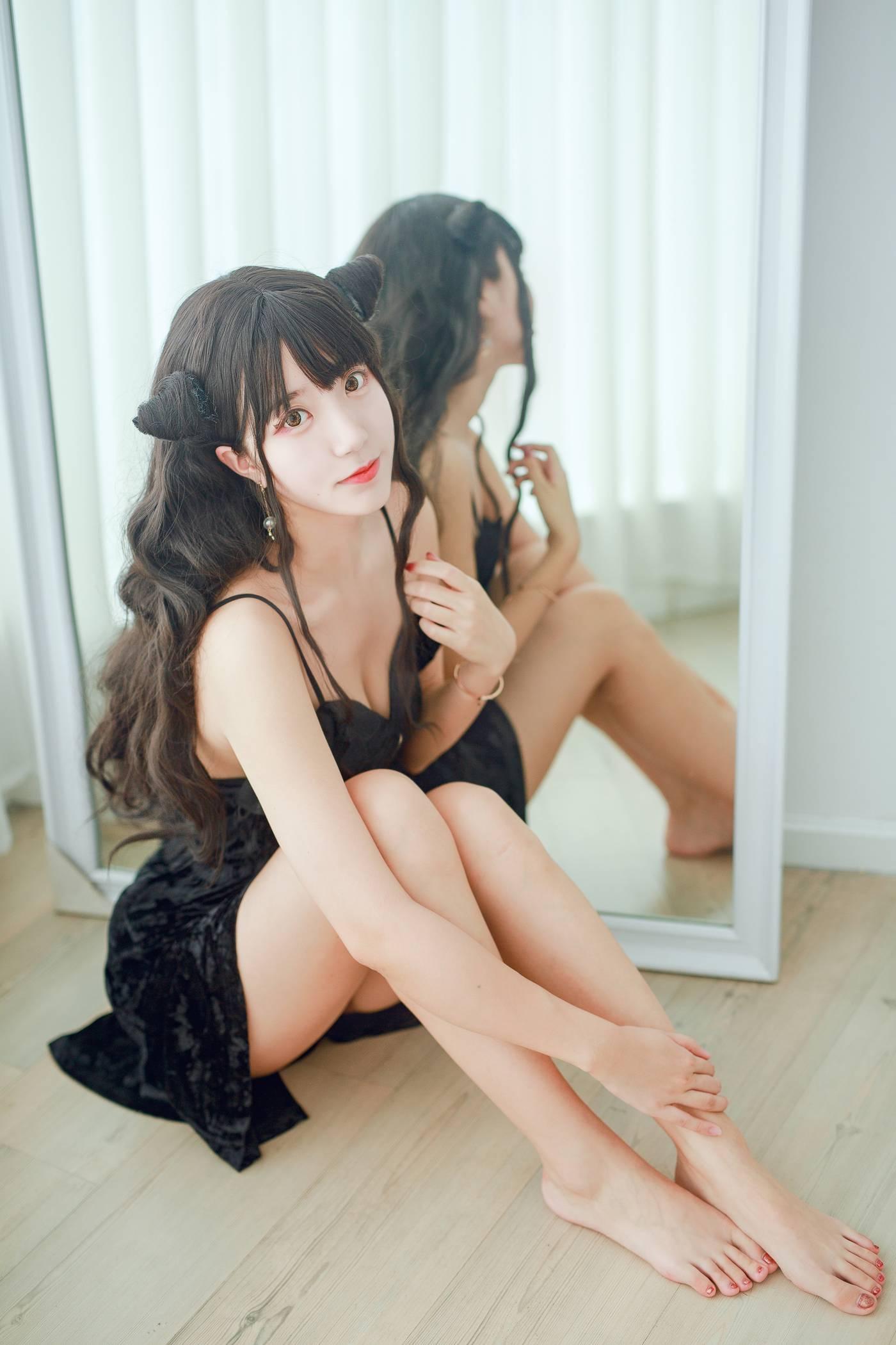 黑川 NO.16 小恶魔黑裙子 [31P]插图9