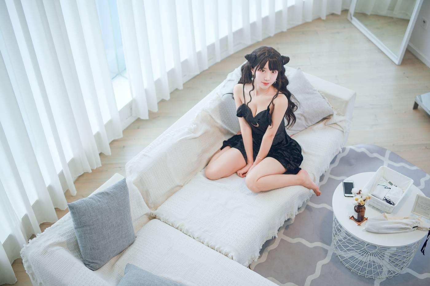 黑川 NO.16 小恶魔黑裙子 [31P]插图9