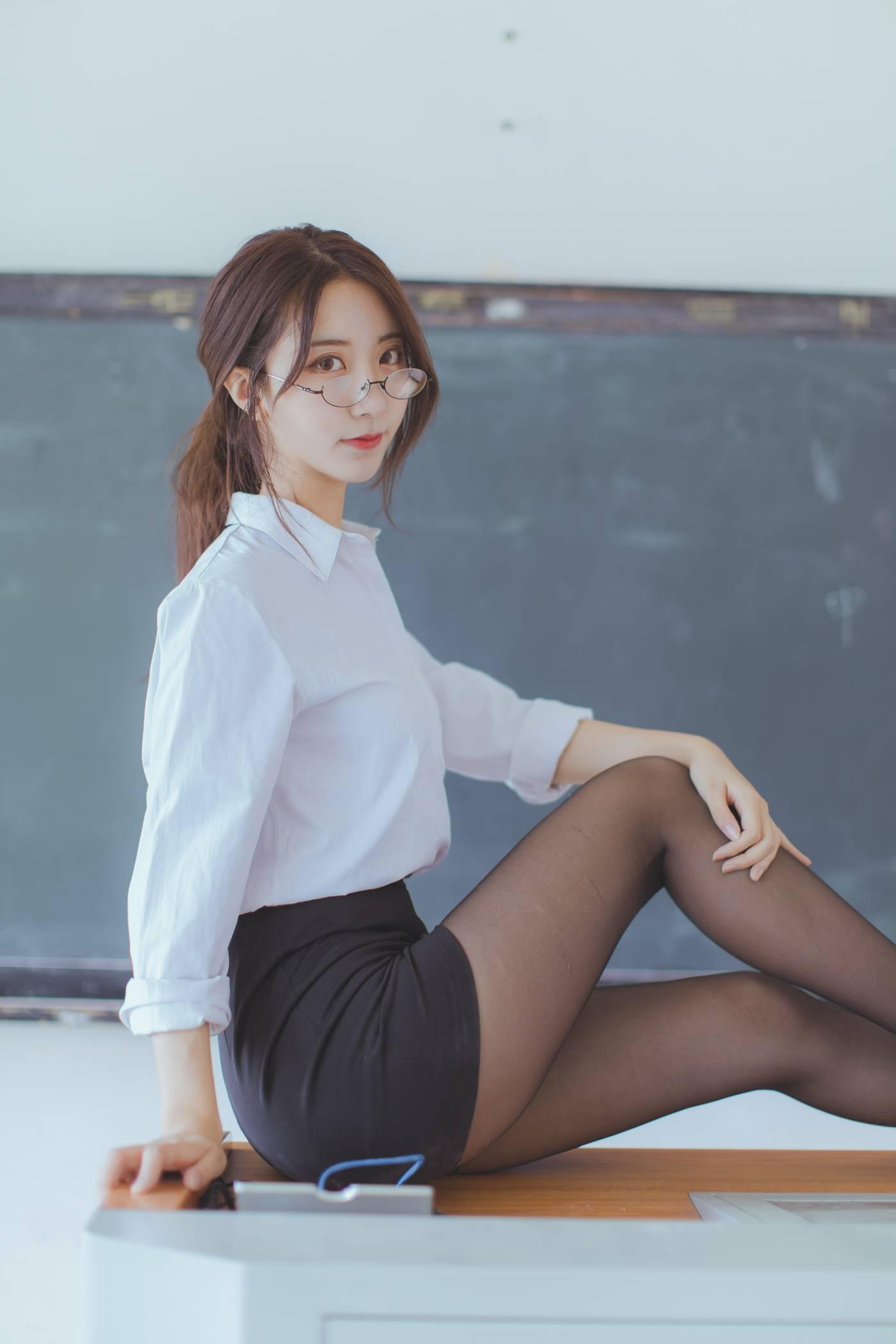 黑川 NO.20 教师ol [45P]插图1