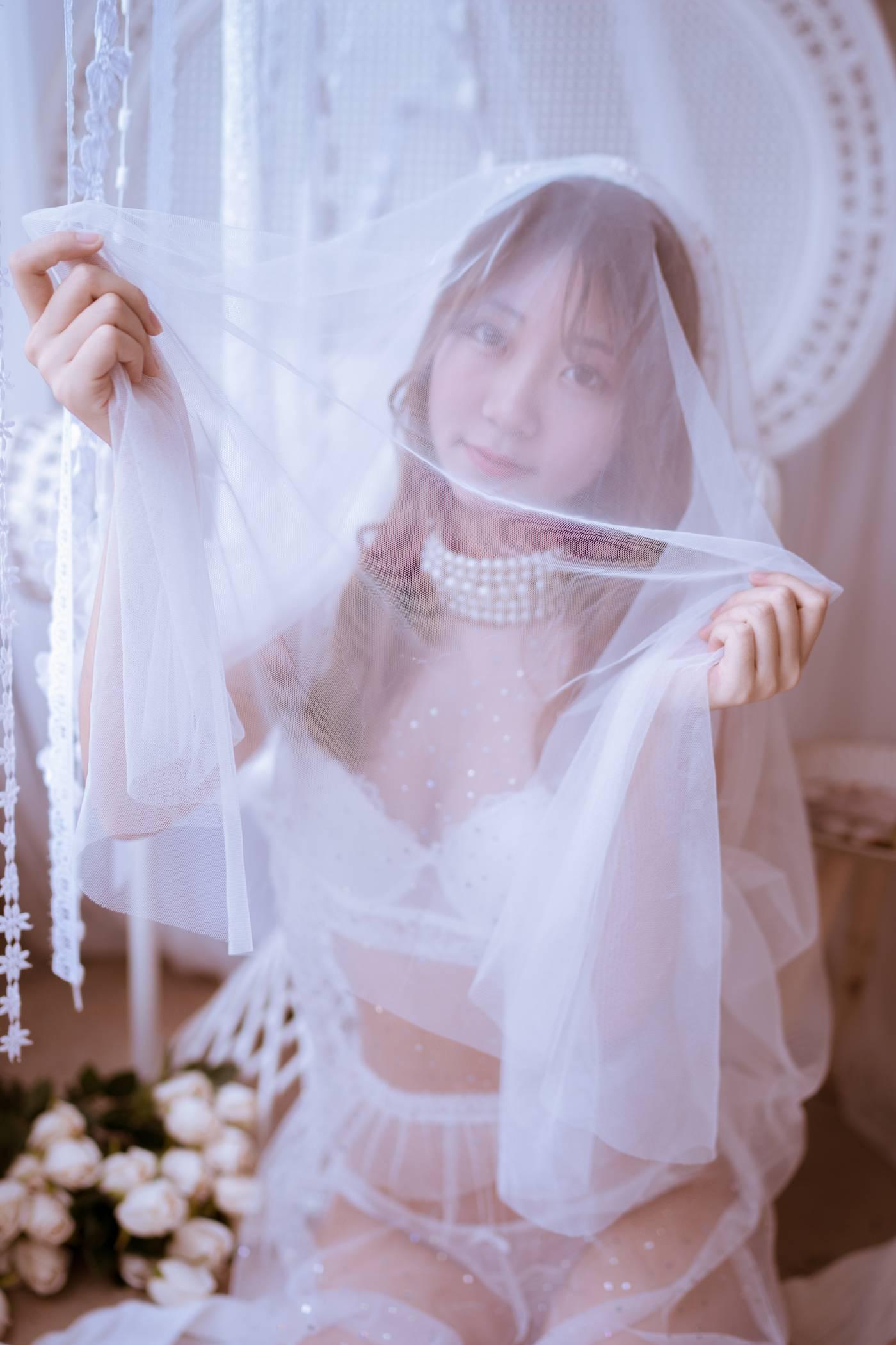 黑川 NO.34 白色婚纱 [27P]插图1
