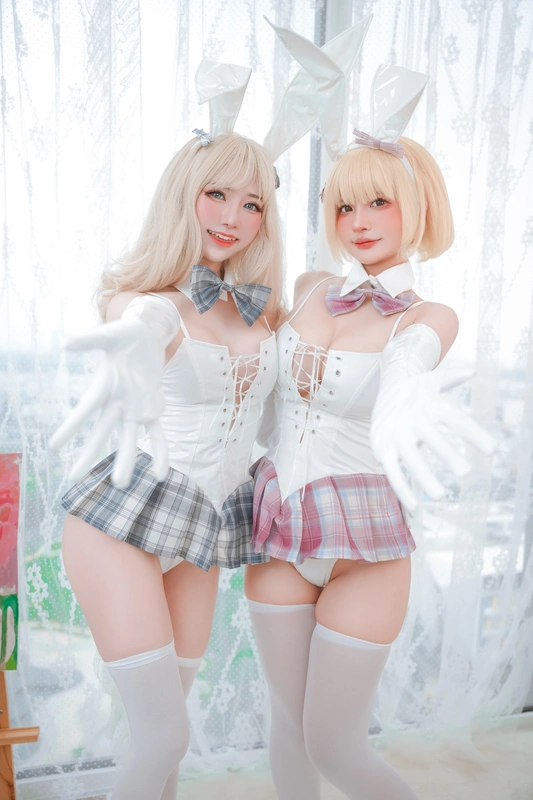 Azami - NO.82 &Sally Dorasnow White Bunny Girl 0