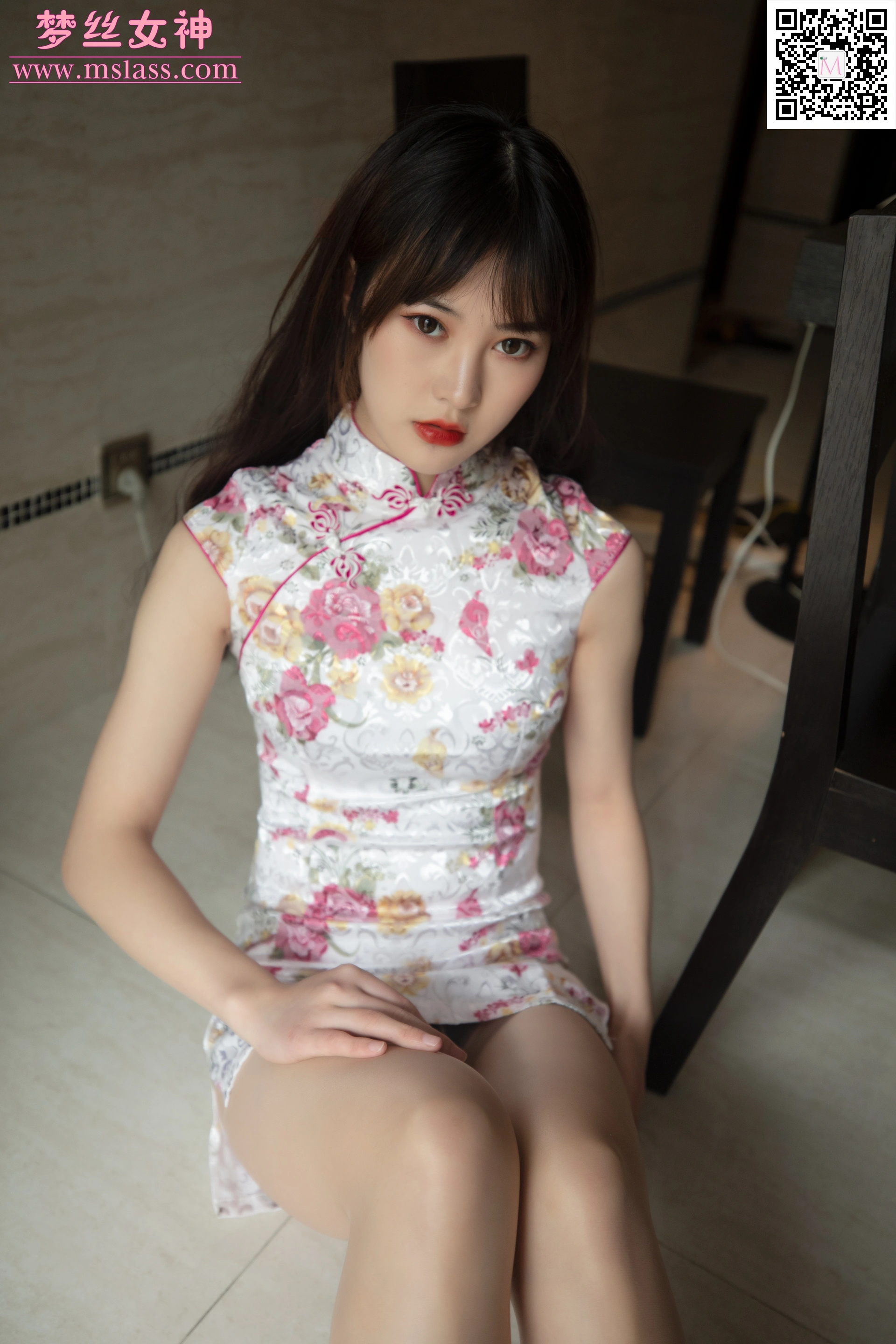 MSLASS梦丝女神 - 2019.11.17 NO.065 小唐嫣 旗袍下的包裹 2