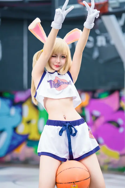 Umeko J - NO.109 Lola Bunny 12