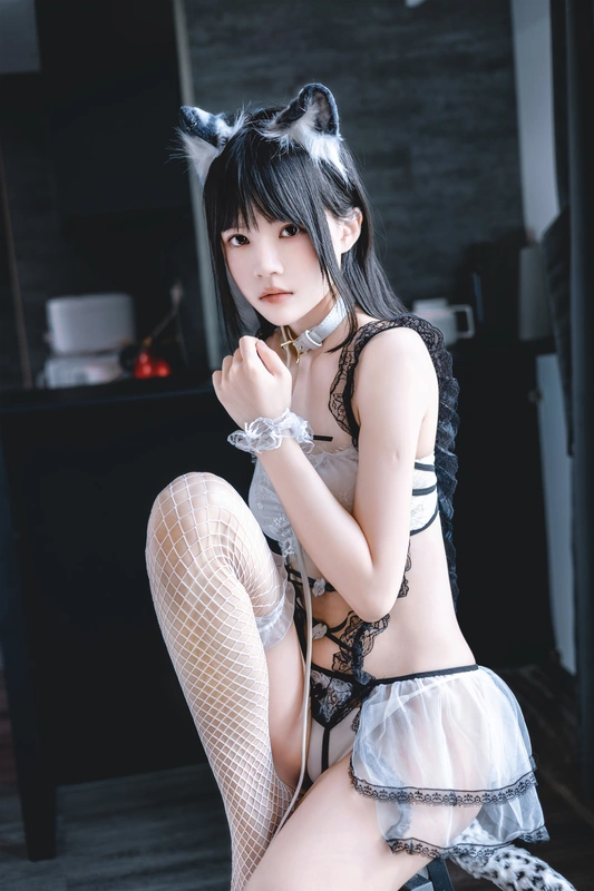 桜桃喵 - NO.163 拥豹 4