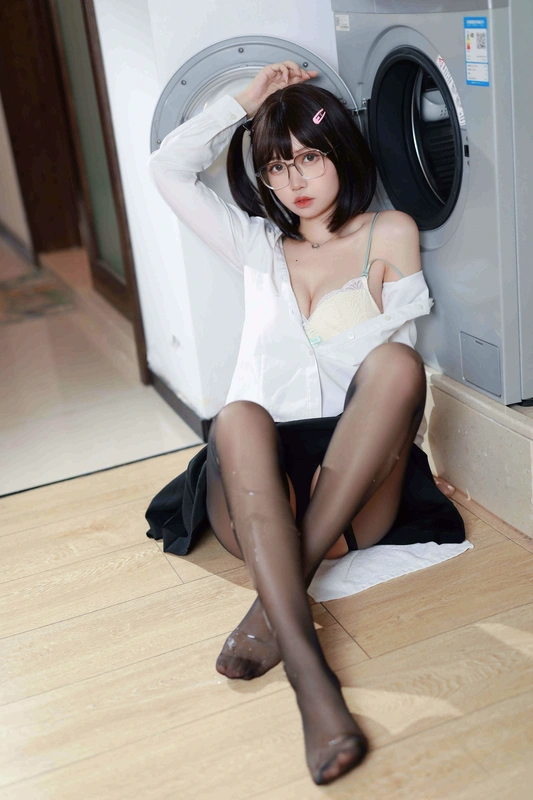 洛桑w伊梓 - NO.02 眼镜妹妹 15