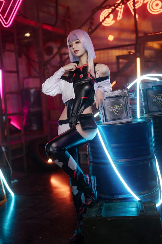 爱老师_PhD - NO.45 赛博朋克 露西 2