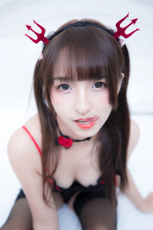 神楽坂真冬 - NO.55 Little Devil 9