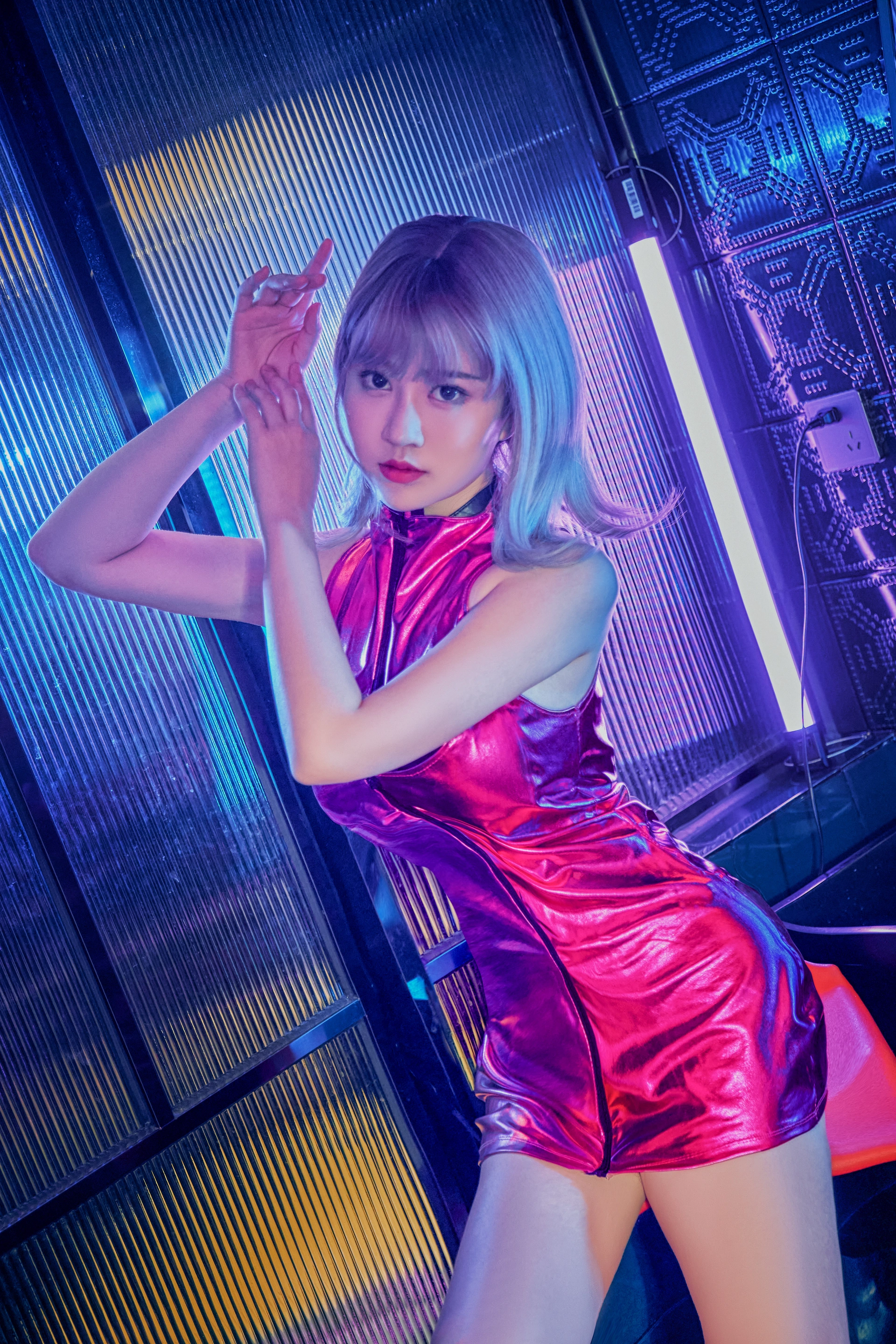 年年nnian – NO.057 赛博女孩 0