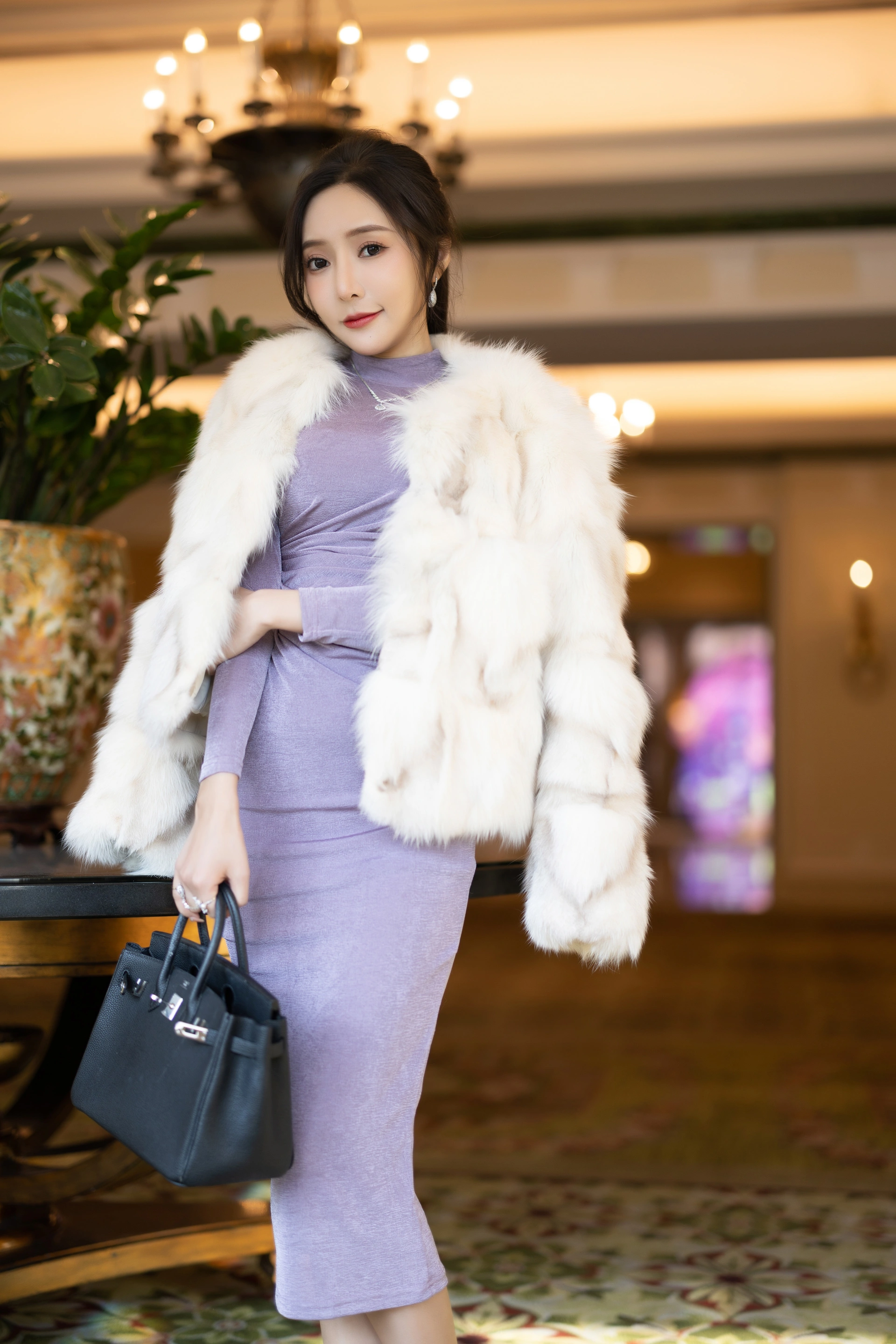 王馨瑶Yanni – NO.009 内购无水印 皮草紫色裙子 2
