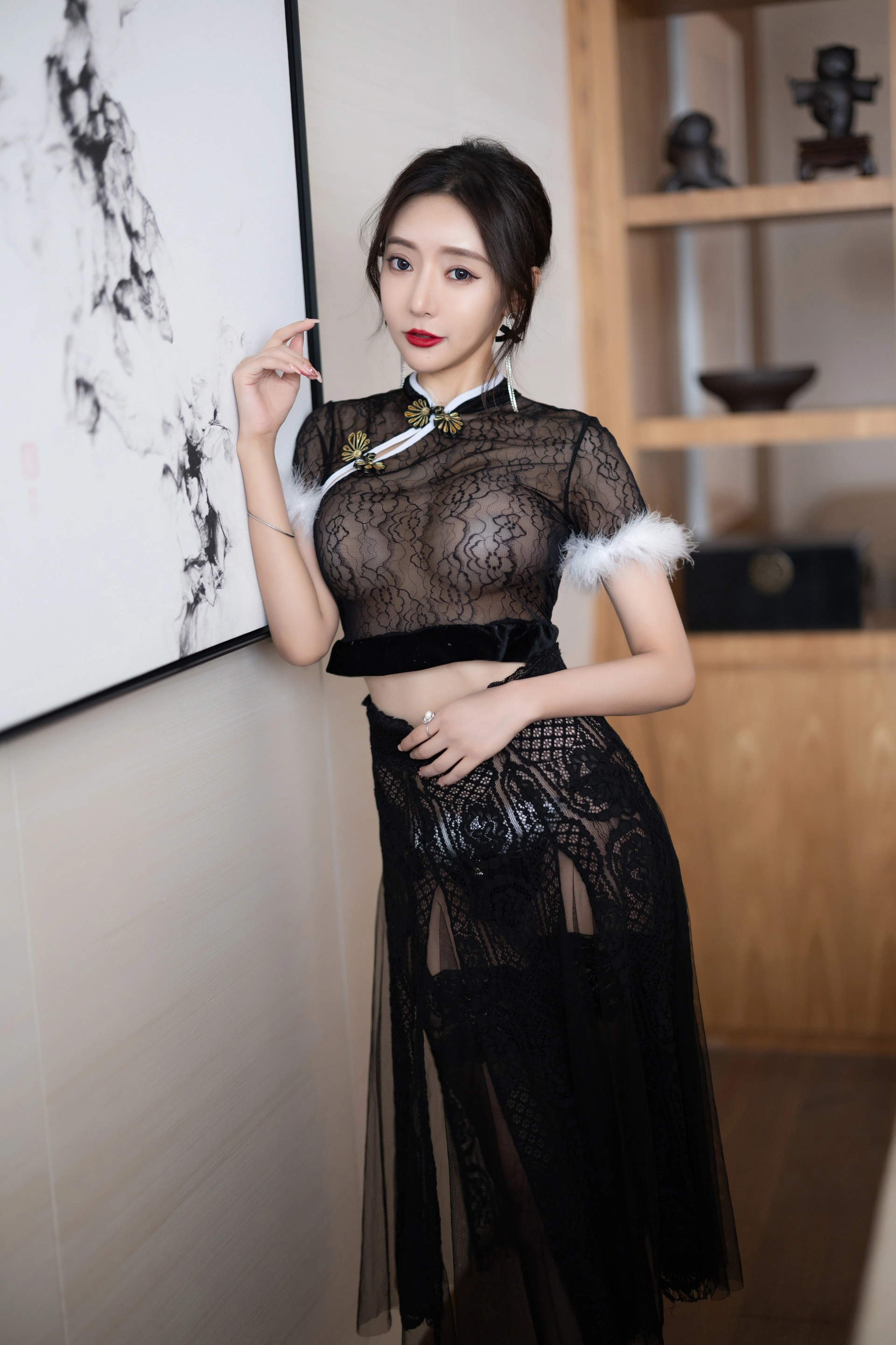 王馨瑶Yanni – NO.033  VOL.926 黑色网纱毛毛旗袍 0